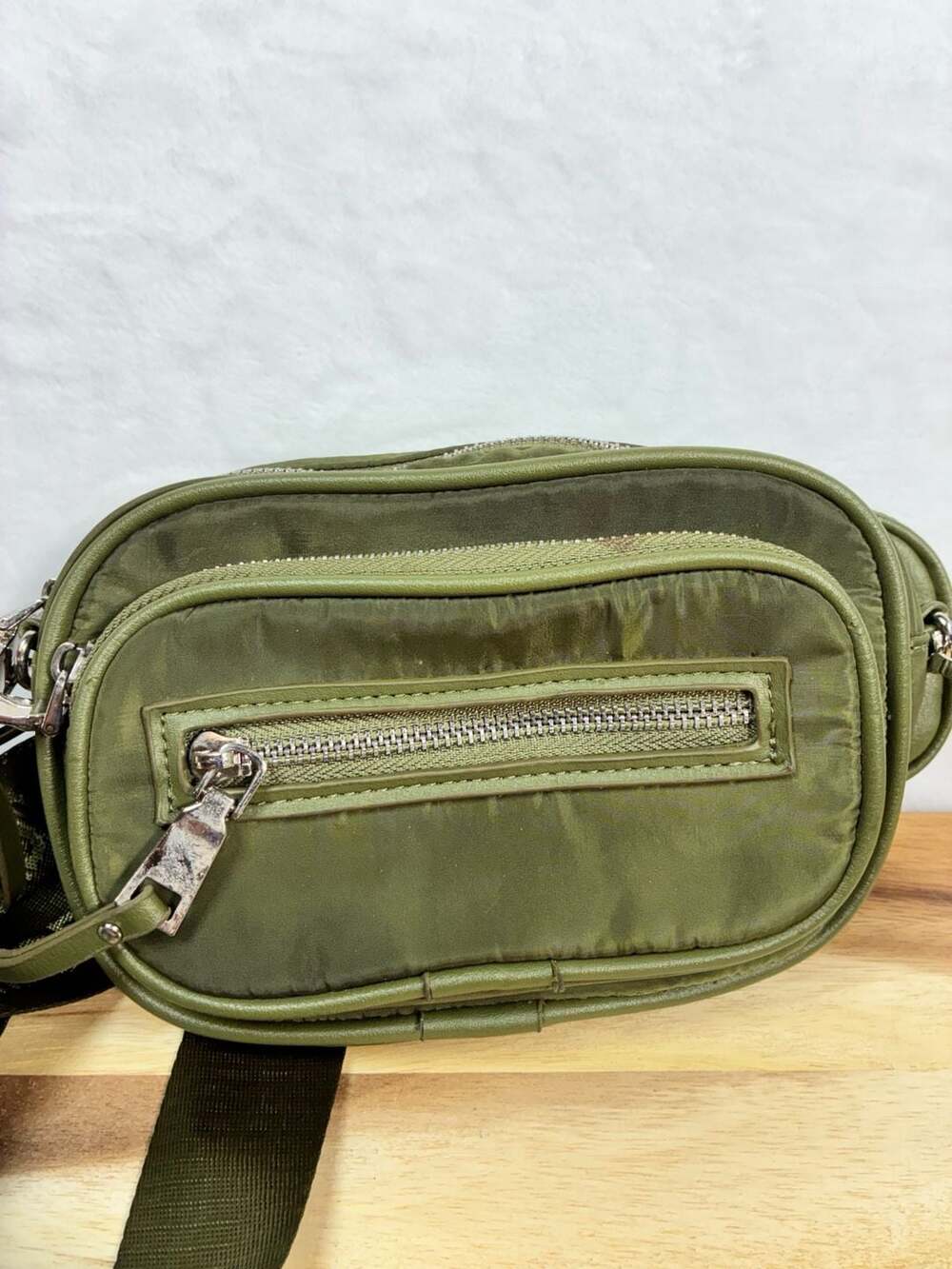 Madden NYC Olive Green Nylon Crossbody Bag With Detachable Coin Pouch - Picture 7 of 8